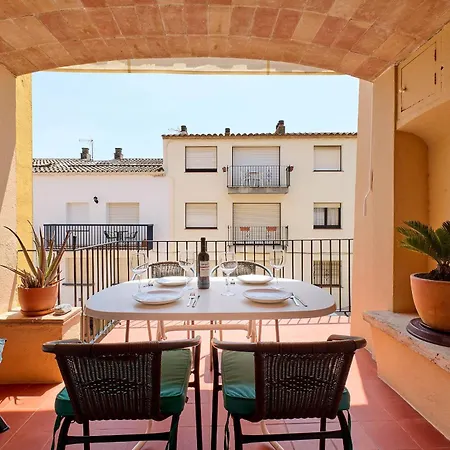 Llevant Apartment
