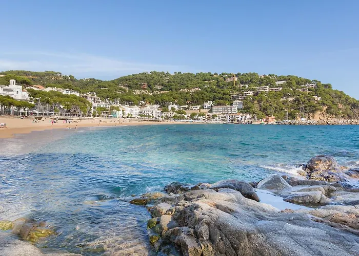 Llevant Апартаменты *